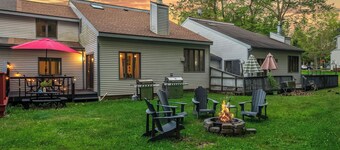 Lakeside Haven Ping Pong, Fire Pit & Mins to Big Boulder & Lake Harmony