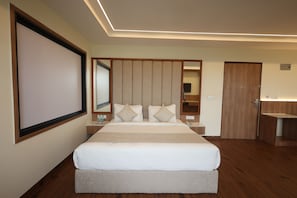 Suite, Non Smoking | Premium bedding, in-room safe, desk, laptop workspace - Rukman Hotels Jaipur (Jaipur)