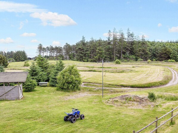 House | Property grounds - 6 Person Holiday Home on a Holiday Park in Hanstholm (Hanstholm)