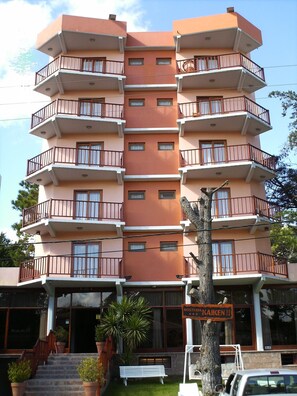 Esterni