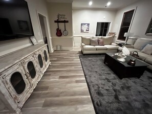 TV connectée, cheminée