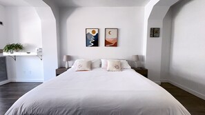 3 bedrooms, desk, iron/ironing board, travel cot