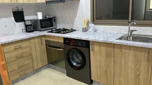 Microondas, horno y parrilla de estufa