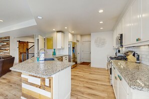 Interior - Spacious home with fenced in yard and dog friendly, fire pit and foosball table (Colorado Springs)