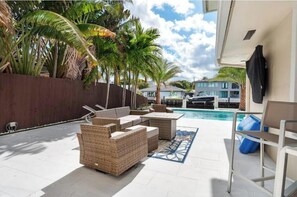 Terrace/patio - Exquisite Waterfront Property in Fort Lauderdale! (Lauderdale by the Sea)