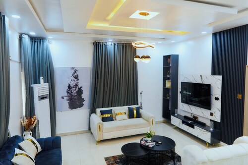 COZY 4-BRM fully detached Duplex with PS5, STARLINK Wifi in Port Harcourt