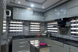 Fridge, microwave, stovetop, electric kettle