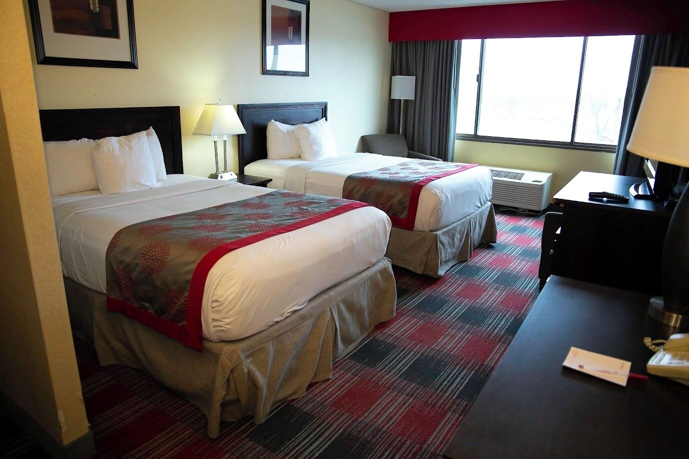 デスク、WiFi (無料)、ベッドシーツ