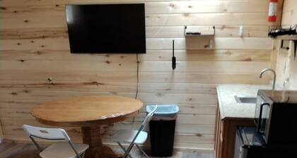 Cozy pet and family friendly cabin in Fillmore