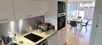 Quiet studio near skate park and town center