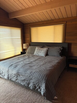 WiFi, bed sheets