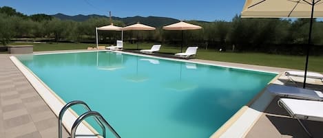 Piscina all'aperto