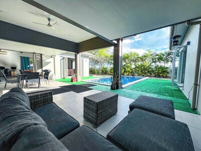 Villa 118 - 4BR Private Villa - Private Pool - 5mins to Airport