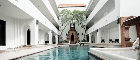 Piscine extérieure