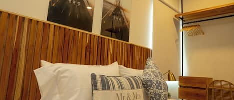 Habitación Confort, frente al océano | Espacio para trabajar con laptop y wifi gratis