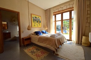 4 bedrooms, in-room safe, iron/ironing board, travel cot