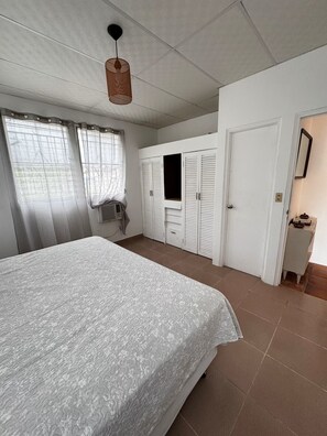 3 Schlafzimmer, Bügeleisen/Bügelbrett, kostenloses WLAN, Bettwäsche