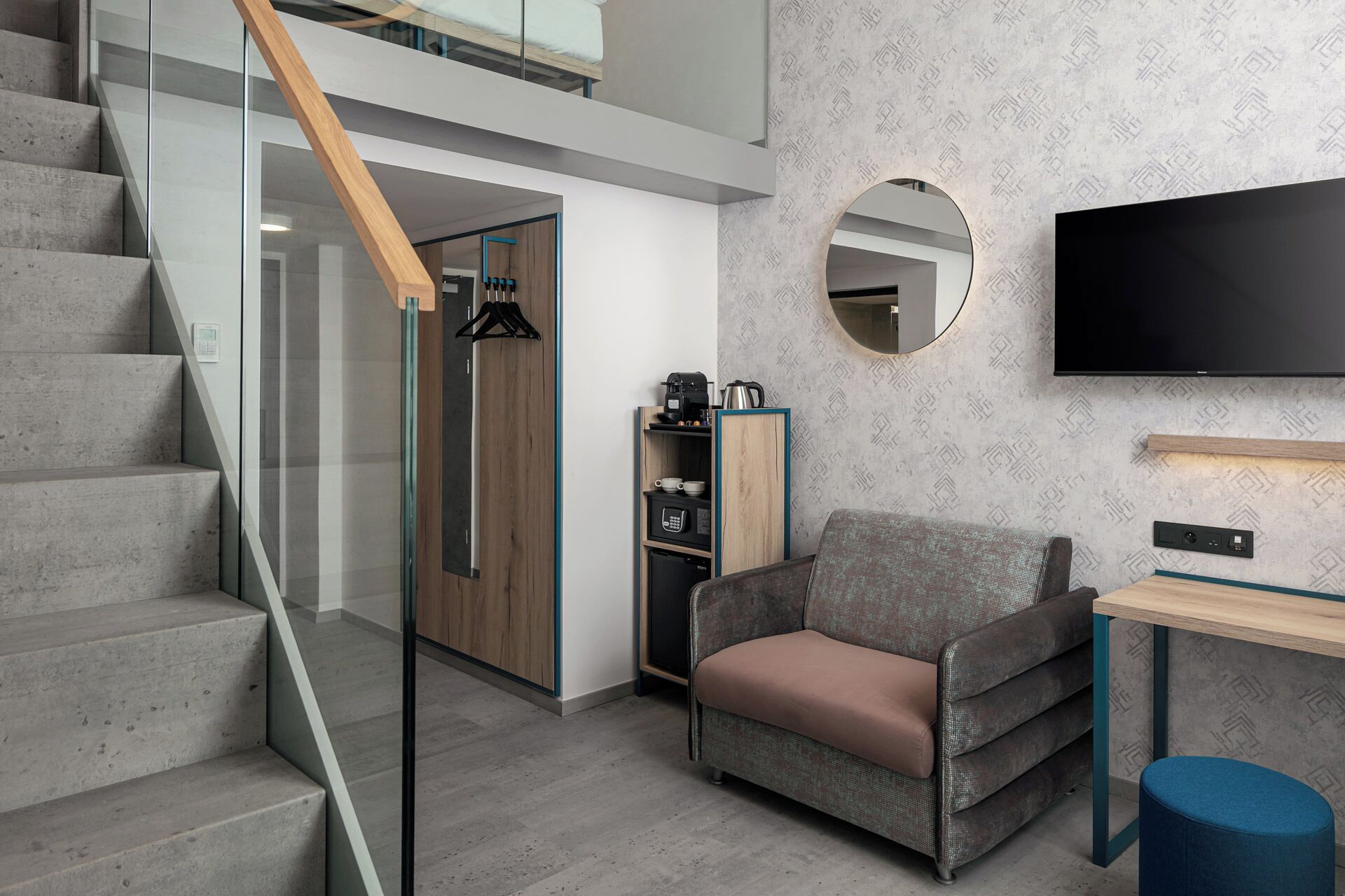 Photo - EA Hotel Moment Self Check-In