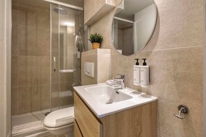 Hair dryer, towels