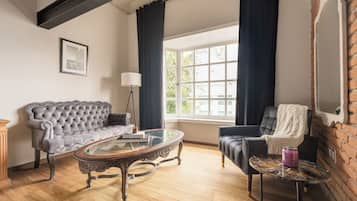 Duraznos King Suite | Street view