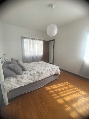 1 bedroom, desk, iron/ironing board, bed sheets