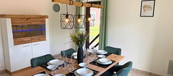 Wooden art & feeling of home in Seiffen, apartment for 6 p.