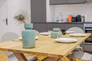 Dining - Family apartment in central Paris (Paris)