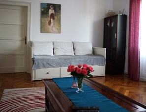 Interior - The Artist's Attic (Brașov)