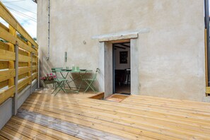 Outdoor dining - L'Orka - 15mn aéroport Nantes - Wifi (Saint-Léger-les-Vignes)