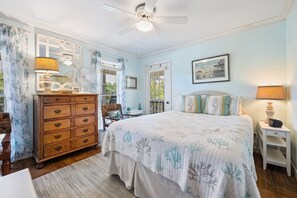 4 bedrooms, WiFi, bed sheets - Berry Restful in DeBordieu Colony, Steps from the Beach Walkway. (Georgetown)