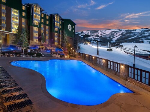 Marriott's Mountainside Resort, Ski In/Ski Out Studio + Kitchenette, Sleeps 4
