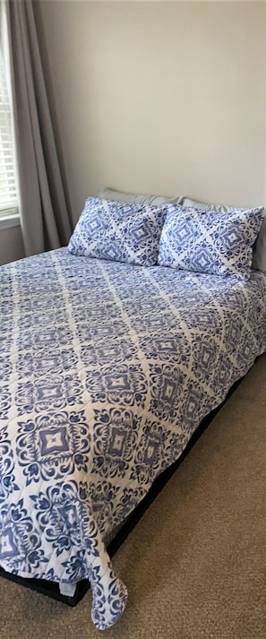 3 bedrooms, iron/ironing board, travel crib, WiFi