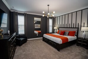 6 bedrooms, iron/ironing board, WiFi, bed sheets