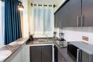 Microwave, stovetop