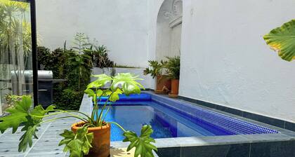 Colonial Charm