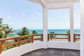 Comfort-studiolejlighed - 1 queensize-seng - havudsigt | Balkon