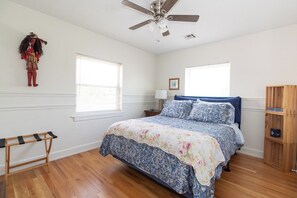 2 chambres, fer et planche à repasser, Wi-Fi gratuit, draps fournis