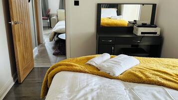2 habitaciones, wifi gratis y ropa de cama