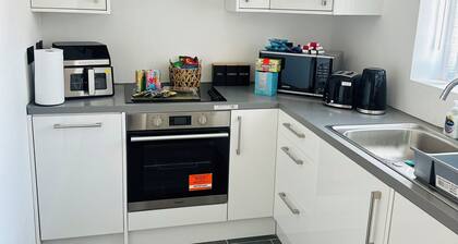 Burton Urban Apartment is offering City view in heart of burton town centre