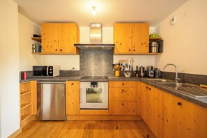 Fridge, microwave, oven, dishwasher