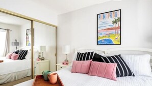 2 bedrooms, WiFi, bed sheets