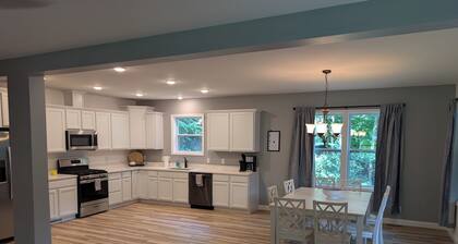 Brand New Spacious 7-bedroom Michiana Shores Beach House in the woods!