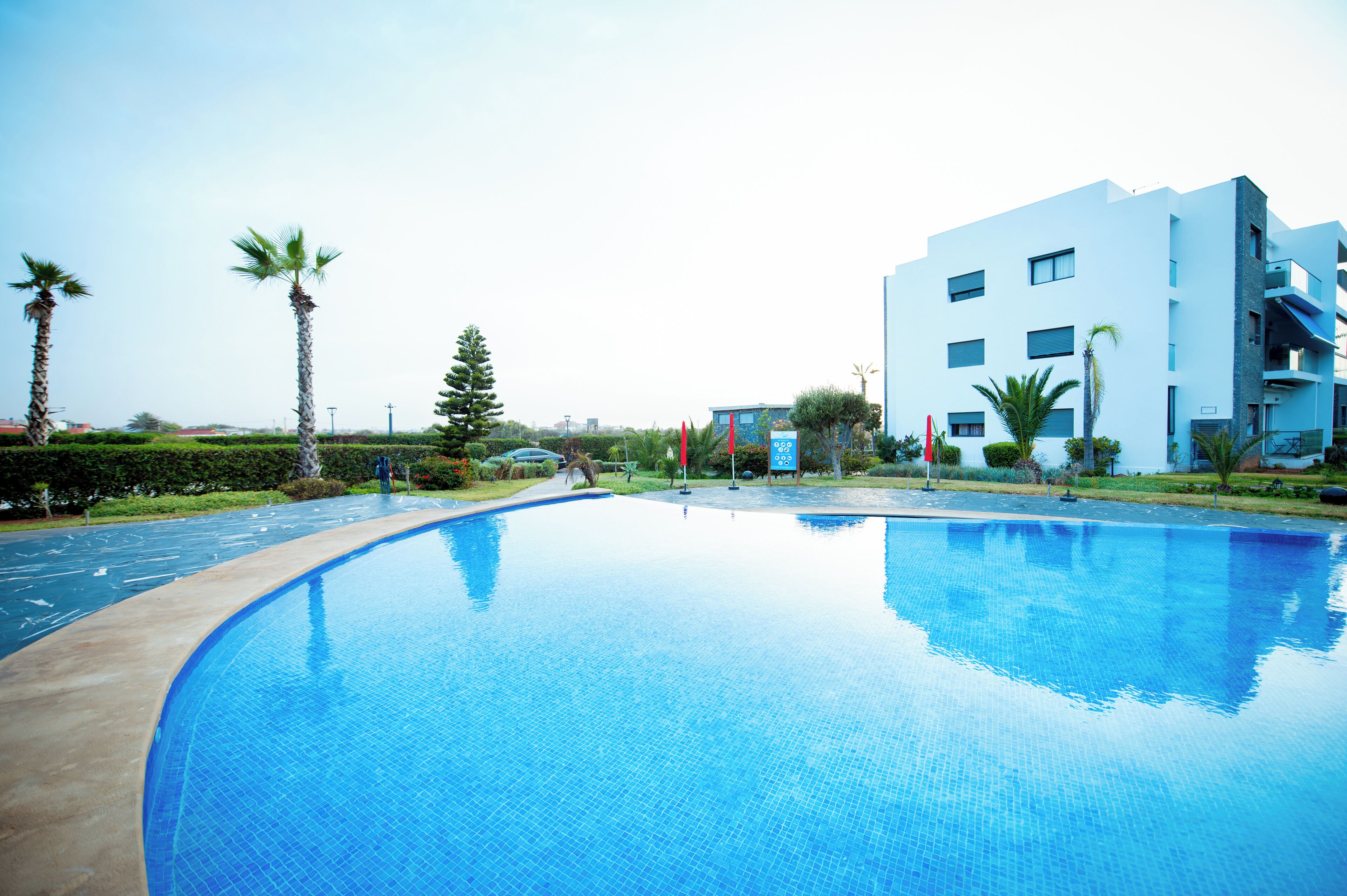 4 utendørsbassenger