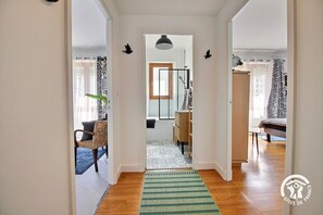 2 chambres, fer et planche Ă repasser, Wi-Fi gratuit, draps fournis