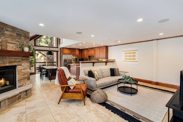 TV connectée, cheminée