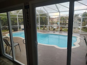 Piscine extérieure, piscine chauffée