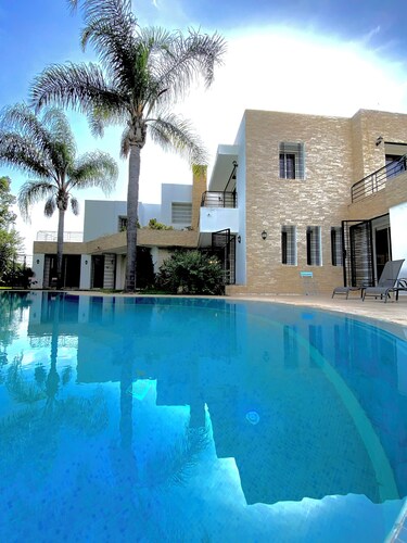 Villa de rêve avec piscine