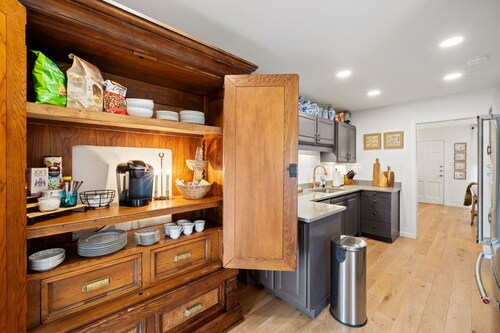 Old West Austin two Bedroom Charmer