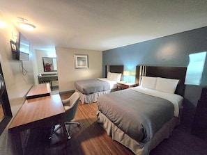 Basic Room, 2 Double Beds, Accessible Bathtub, Non Smoking | Desk, laptop workspace, iron/ironing board, free WiFi - Brentwood Inn Richmond South (Richmond)
