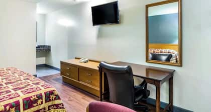 Brentwood Inn Richmond South